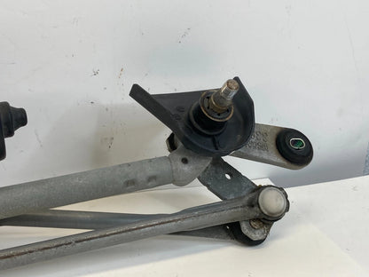 2013-2020 Nissan Pathfinder Front Windshield Wiper Motor w/ Linkage OEM
