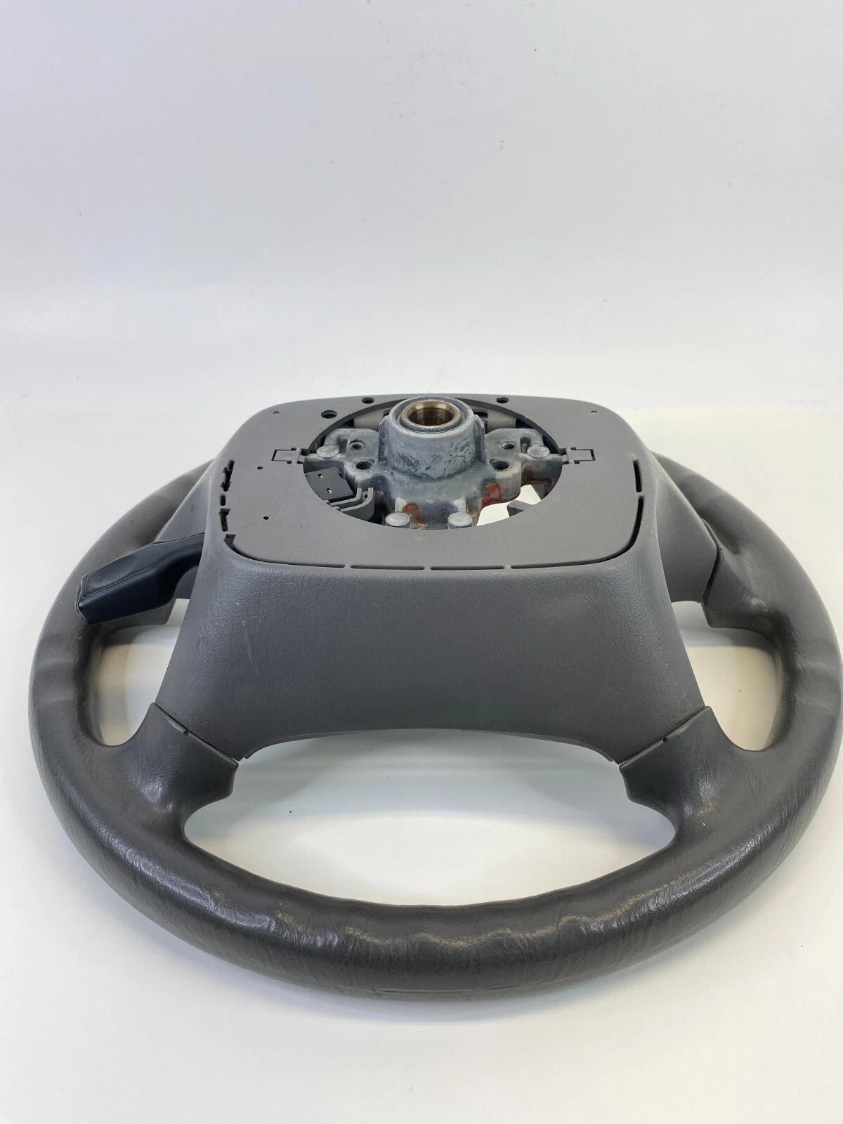 2002-2004 TOYOTA CAMRY SEDAN STEERING WHEEL W/ CRUISE CONTROL SWITCH OEM