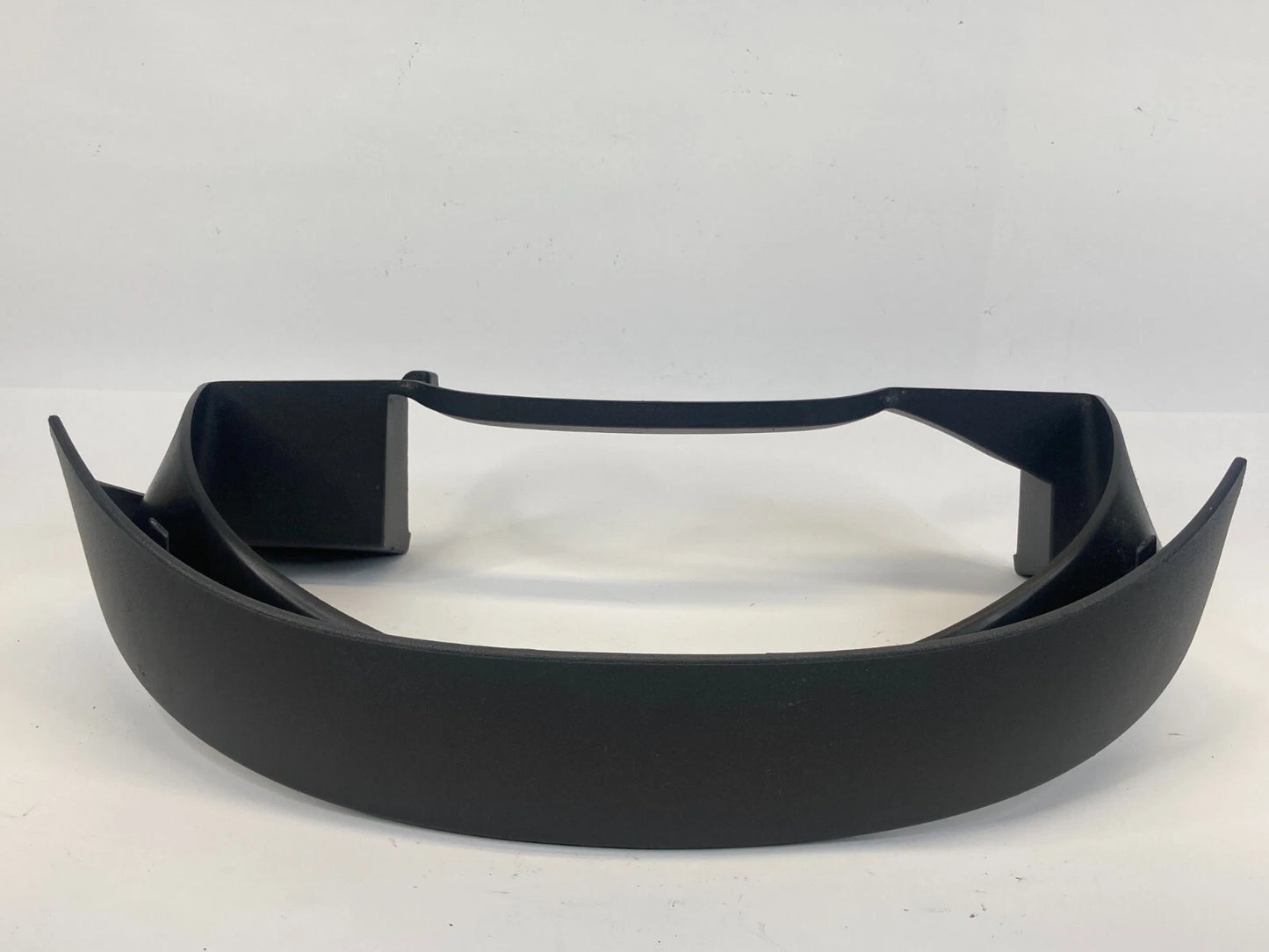 2002-2006 SATURN VUE DASH SPEEDOMETER CLUSTER TRIM BEZEL PANEL COVER 10356212