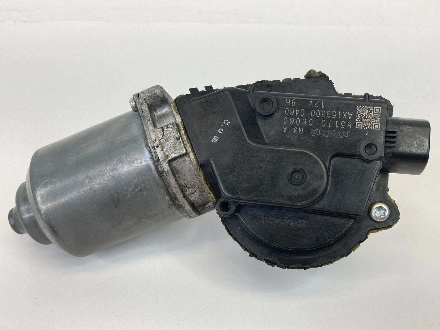 2004-2010 TOYOTA SIENNA FRONT WINDSHIELD WIPER MOTOR 85110-06060 OEM