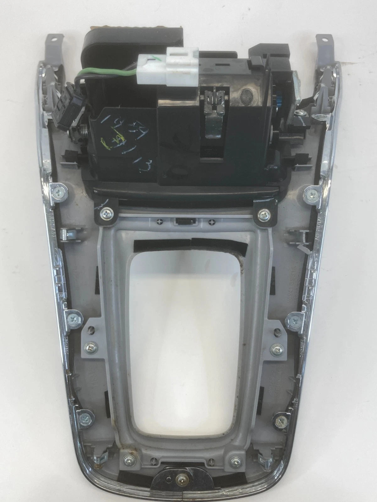 13-15 NISSAN SENTRA CENTER CONSOLE GEAR SHIFTER TRIM BEZEL COVER 96941-3SG1A OEM