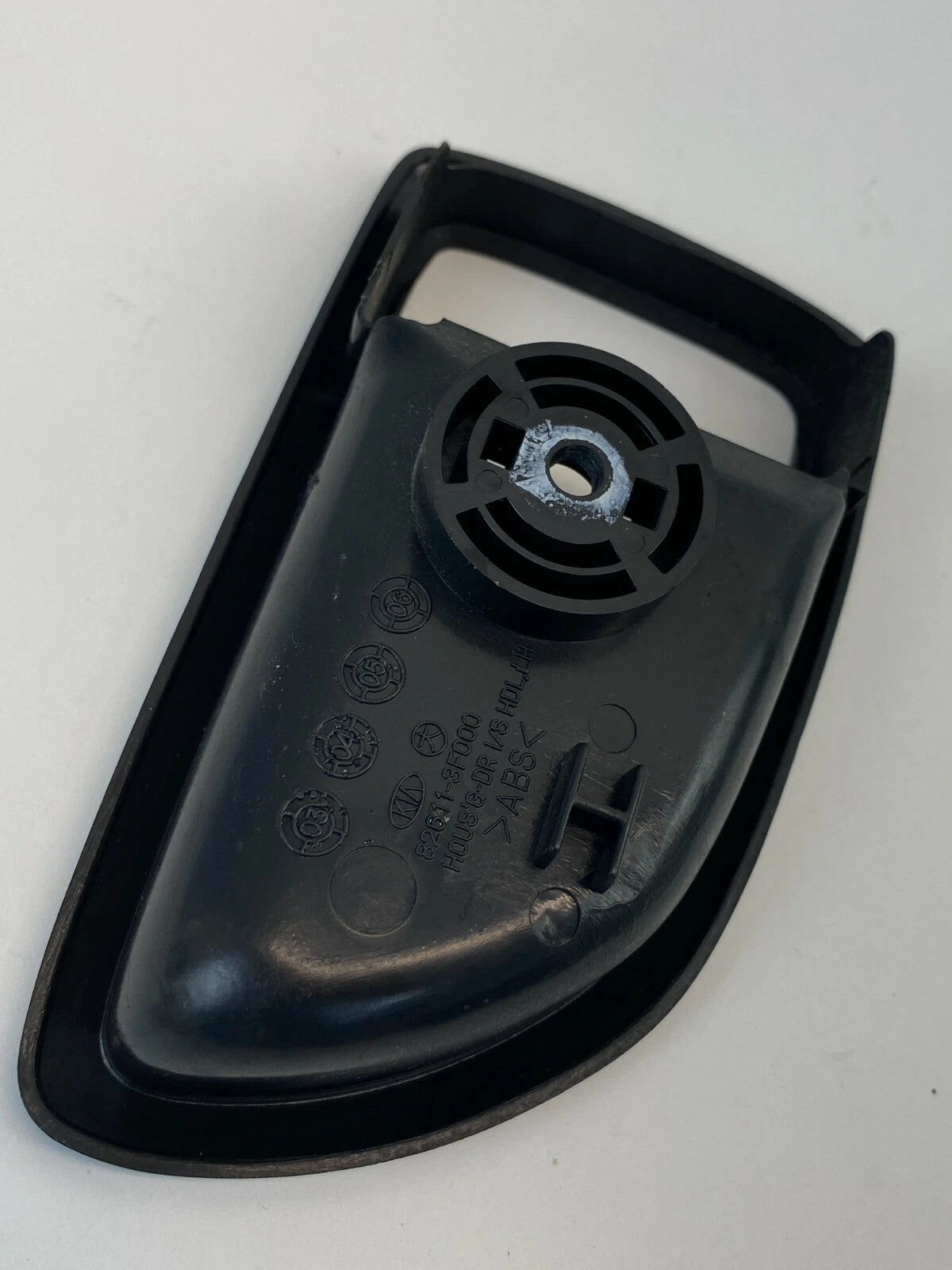 2004 2005 2006 KIA AMANTI LEFT DRIVER SIDE INNER DOOR HANDLE COVER BEZEL OEM