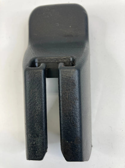 2003-2007 NISSAN MURANO REAR SEAT RIGHT SIDE RAIL TRACK COVER TRIM 87509-CA000