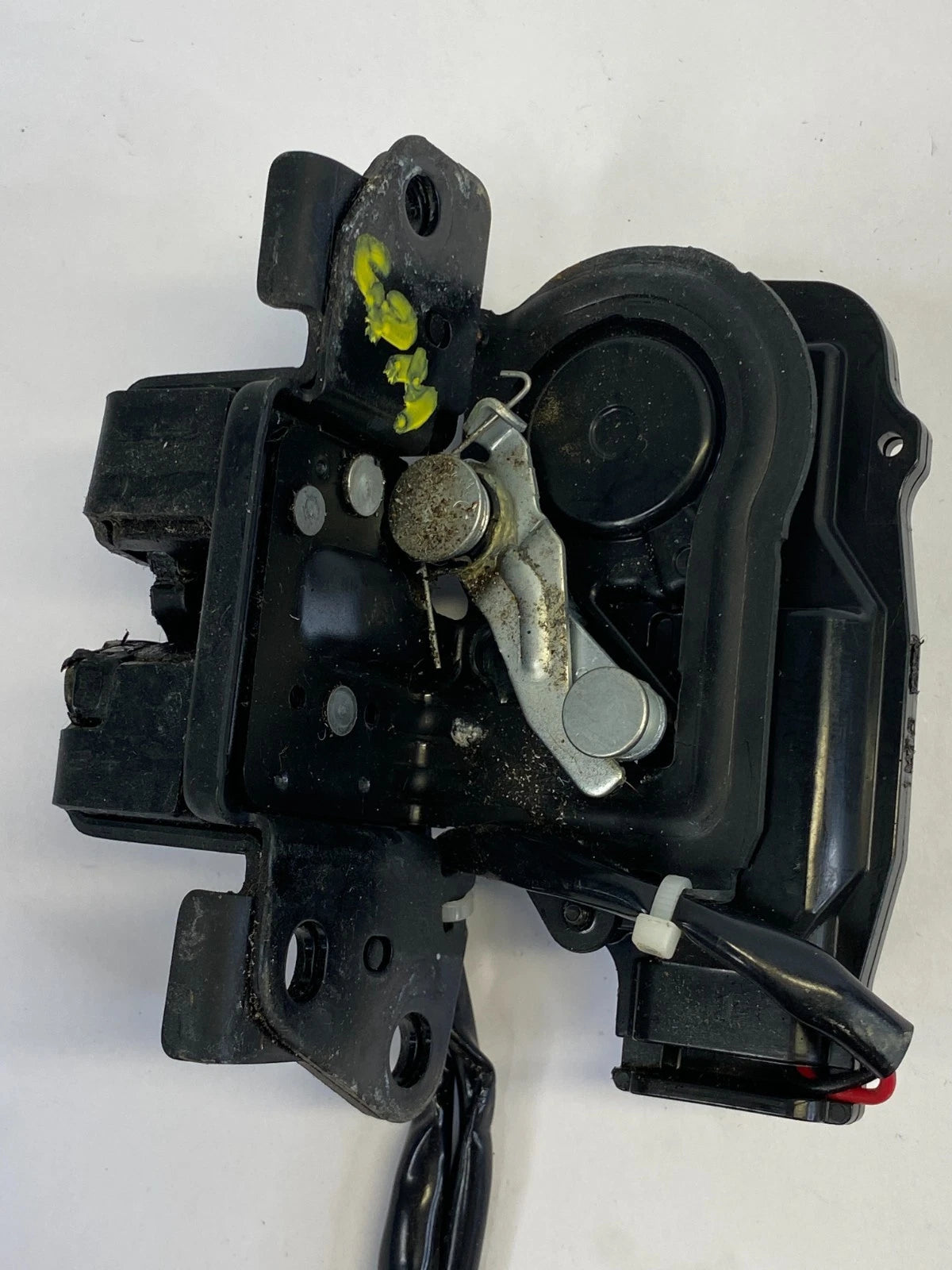 2004-2009 TOYOTA PRIUS HATCHBACK REAR TRUNK LIFTGATE LOCK LATCH ACTUATOR OEM