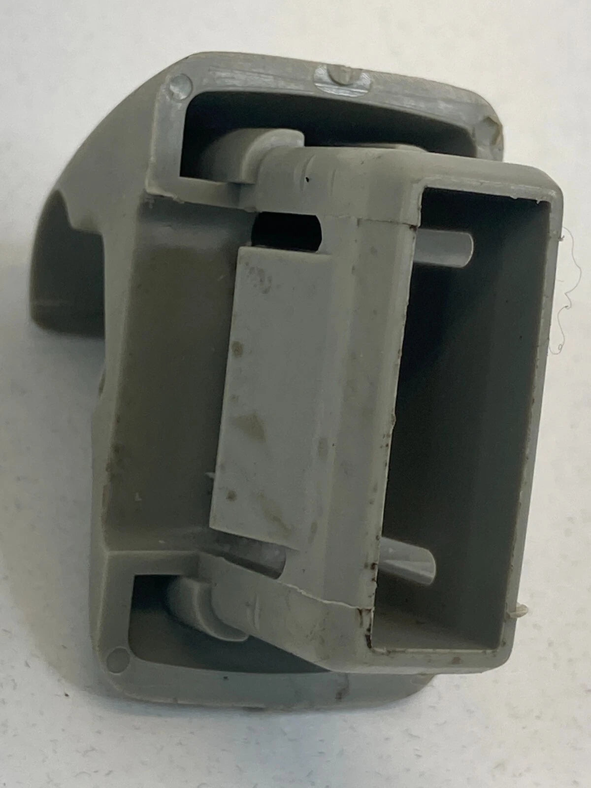 2006-2013 MITSUBISHI OUTLANDER ES SUV 4-DR SUNVISOR SUN VISOR SHADE HOLDER CLIP
