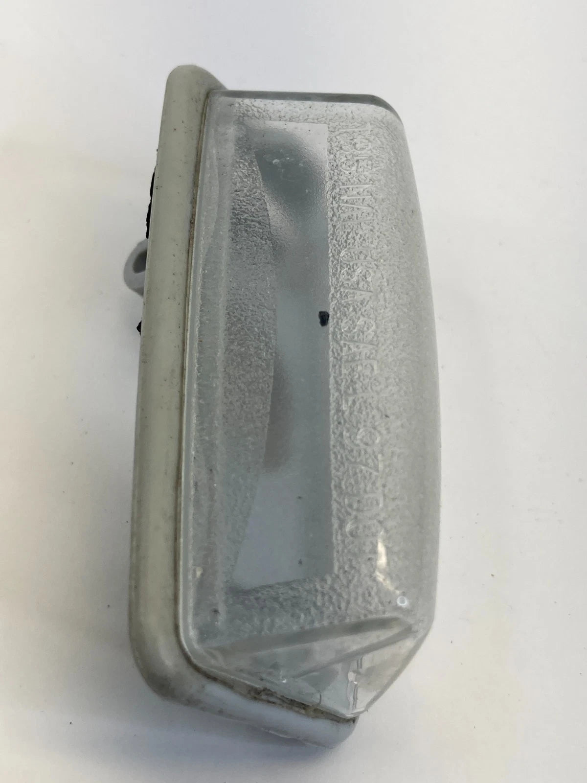 03-08 TOYOTA COROLLA 00-04 AVALON REAR TRUNK LICENSE PLATE LIGHT LAMP OEM