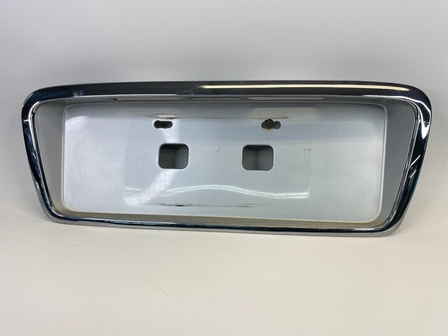 2002-2005 Hyundai Sonata Deck Lid Trunk Finish Panel Molding Garnish 87371-3D000