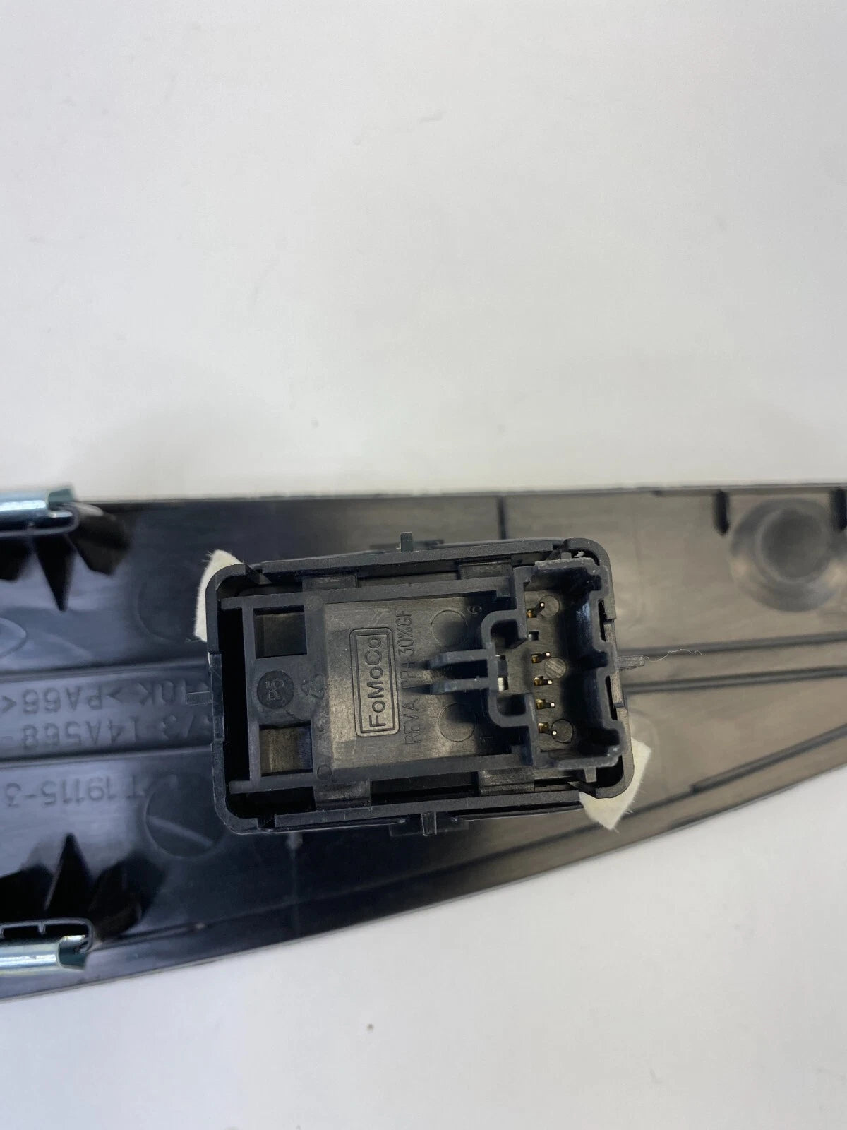 2013-2020 FORD FUSION FRONT LEFT DOOR WINDOW SWITCH WITH BEZEL OEM DS73-14A568-B