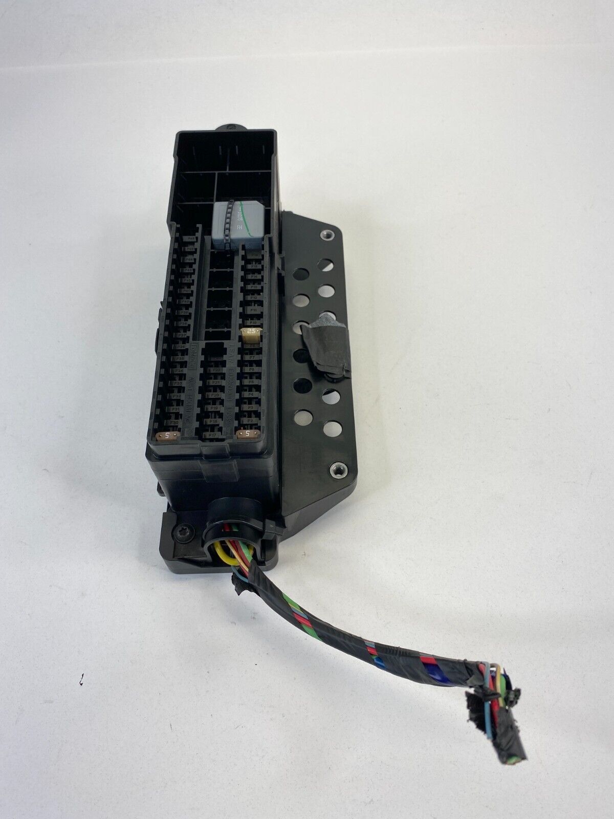 12-18 Ford Focus Sedan 2.0L L4 Rear Trunk Fuse Box Fusebox Assy E00018586 OEM