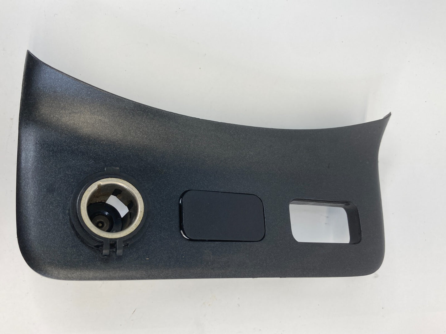 01 02 03 04 05 Honda Civic Center Lower Dash Power Outlet Trim Panel Bezel OEM