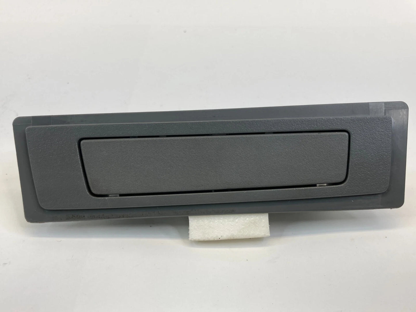 2008-2010 CHRYSLER TOWN & COUNTRY UPPER STORAGE GLOVE BOX LATCH HANDLE OEM