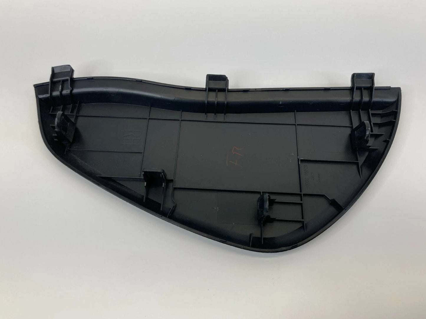 2013-2019 NISSAN SENTRA DASH RIGHT SIDE END CAP COVER TRIM PANEL 68498-3SG0A OEM
