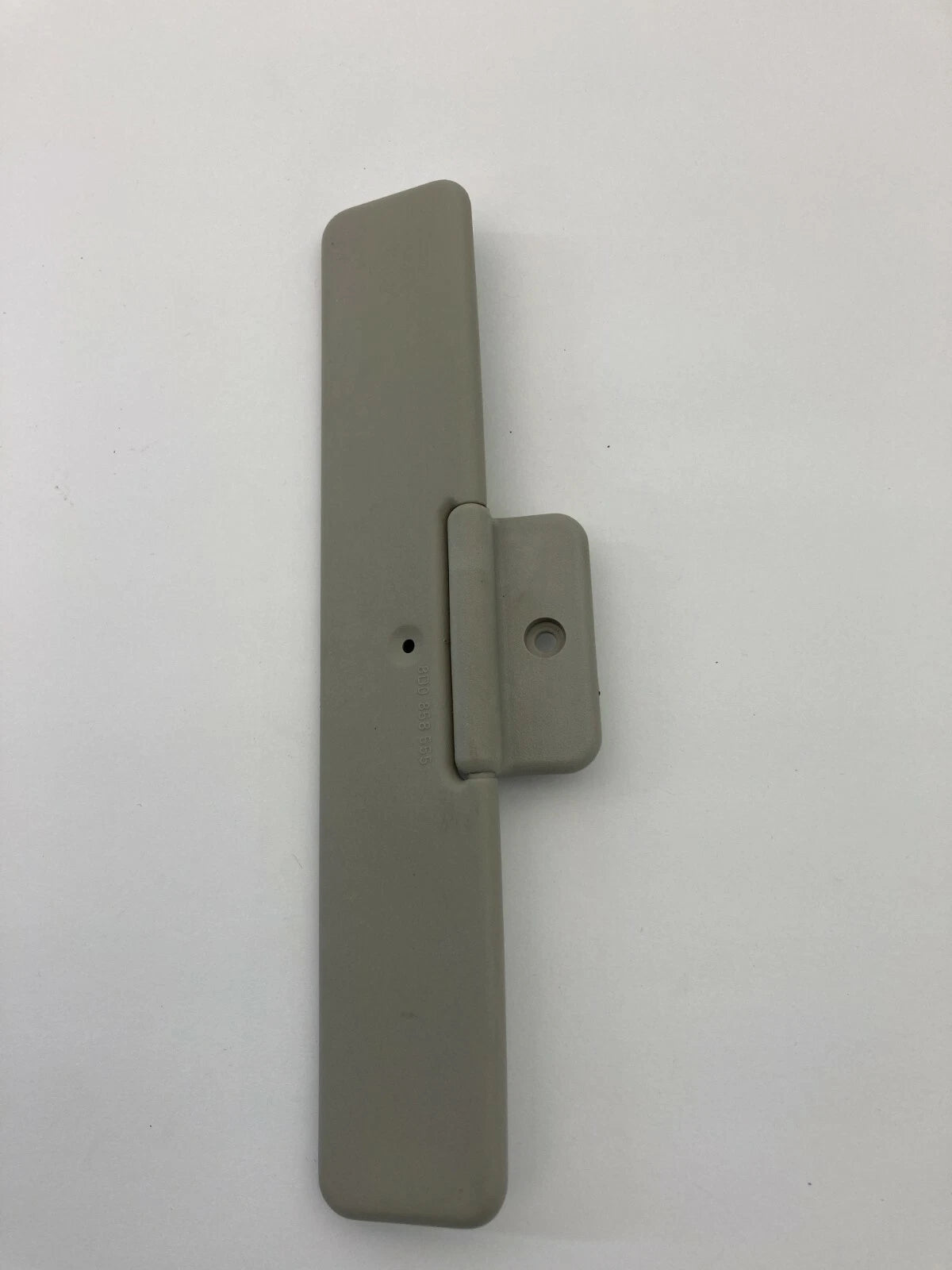 1996-2001 AUDI A4 QUATTRO MINI CENTER MIDDLE SUNVISOR SUN VISOR SHADE 8D0858555