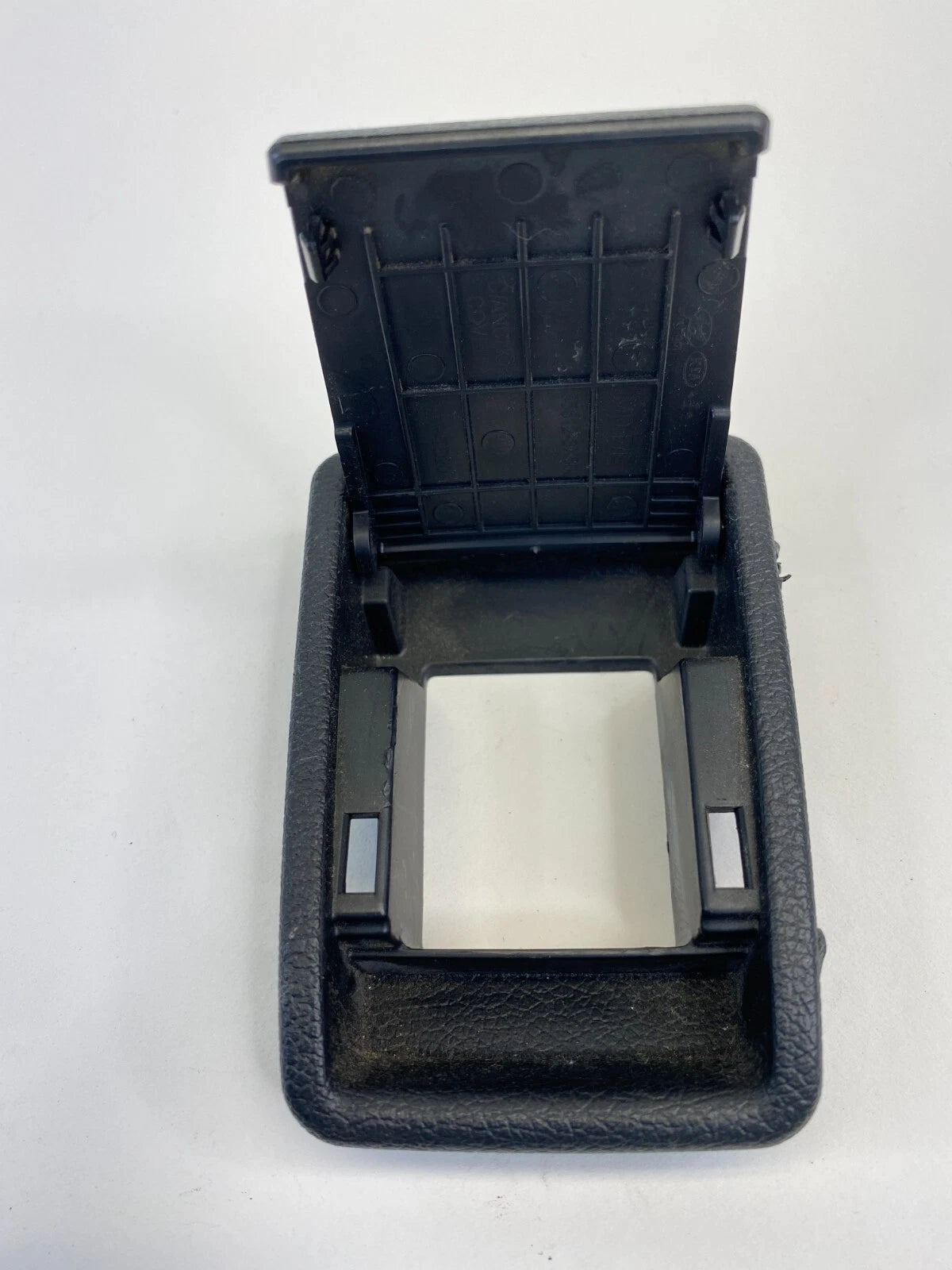 14-16 HYUNDAI ELANTRA REAR SEAT CHILD ANCHOR COVER TRIM BEZEL 85612-3X500 OEM
