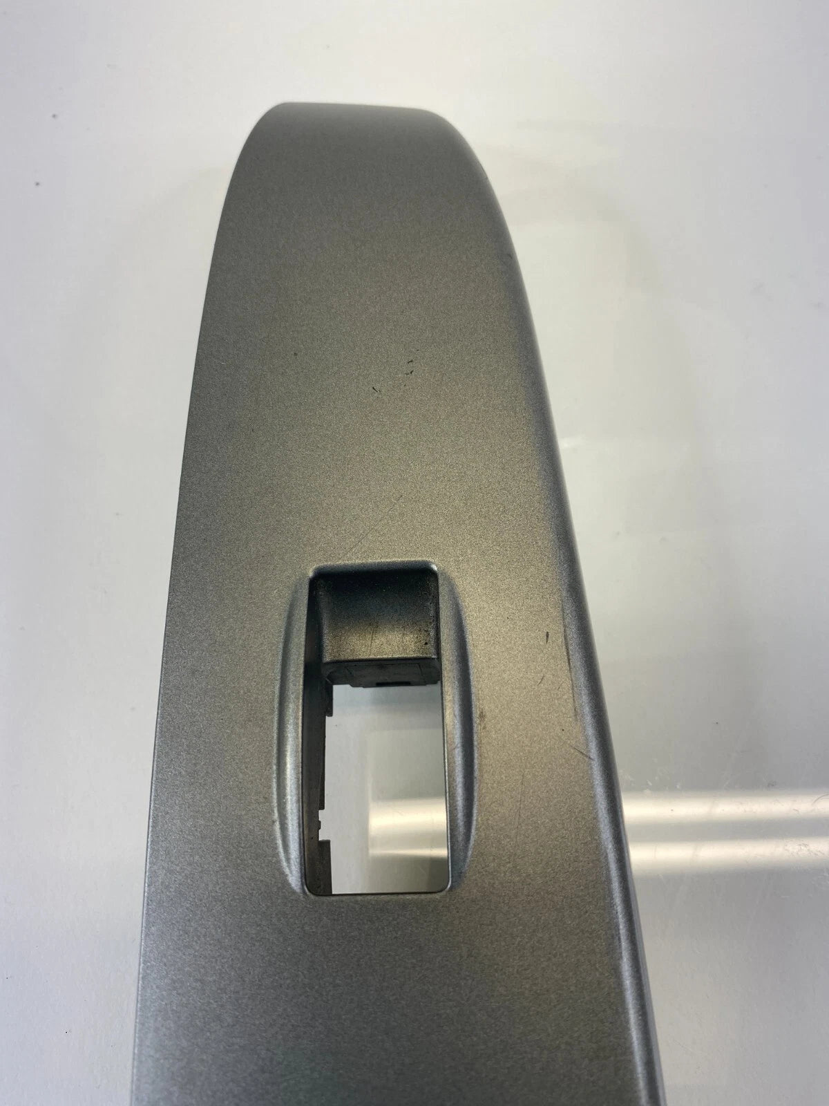 2004-2009 TOYOTA PRIUS REAR LEFT DOOR WINDOW SWITCH BEZEL TRIM PANEL 74272-47050