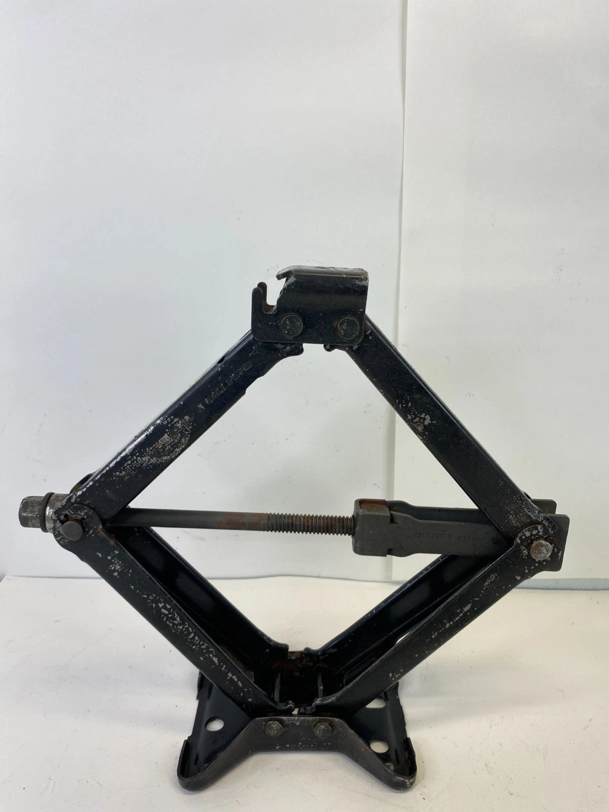 2003-2007 CADILLAC CTS SPARE TIRE JACK LUG WRENCH TOOL KIT CARRIER 25742390 OEM