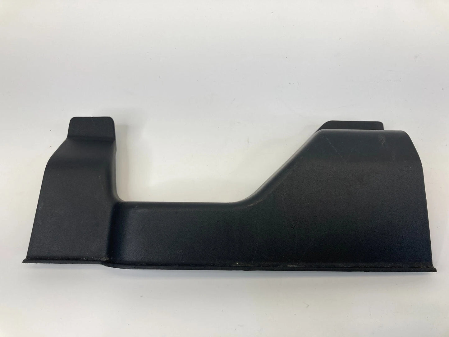 2007-2013 MITSUBISHI OUTLANDER FRONT LEFT SIDE B PILLAR LOWERTRIM COVER OEM