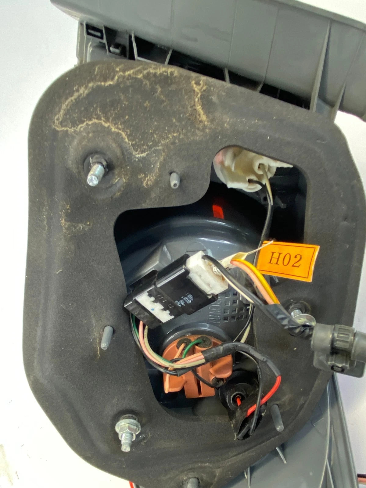2007-2010 HYUNDAI ELANTRA SEDAN LEFT DRIVER SIDE OUTER TAILLIGHT TAIL LAMP OEM