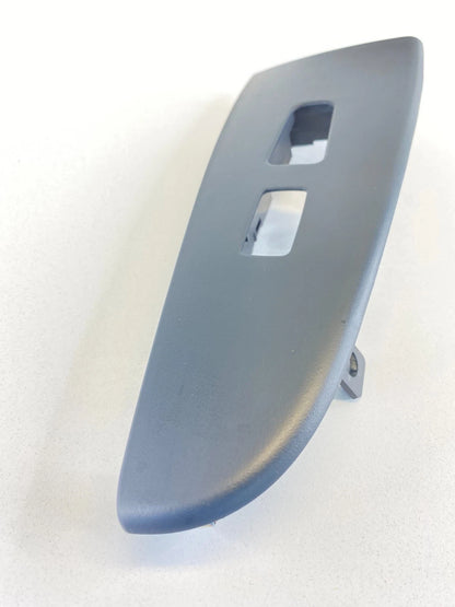 07-10 HYUNDAI ELANTRA FRONT RIGHT PASSENGER WINDOW SWITCH BEZEL TRIM 93575-2H200