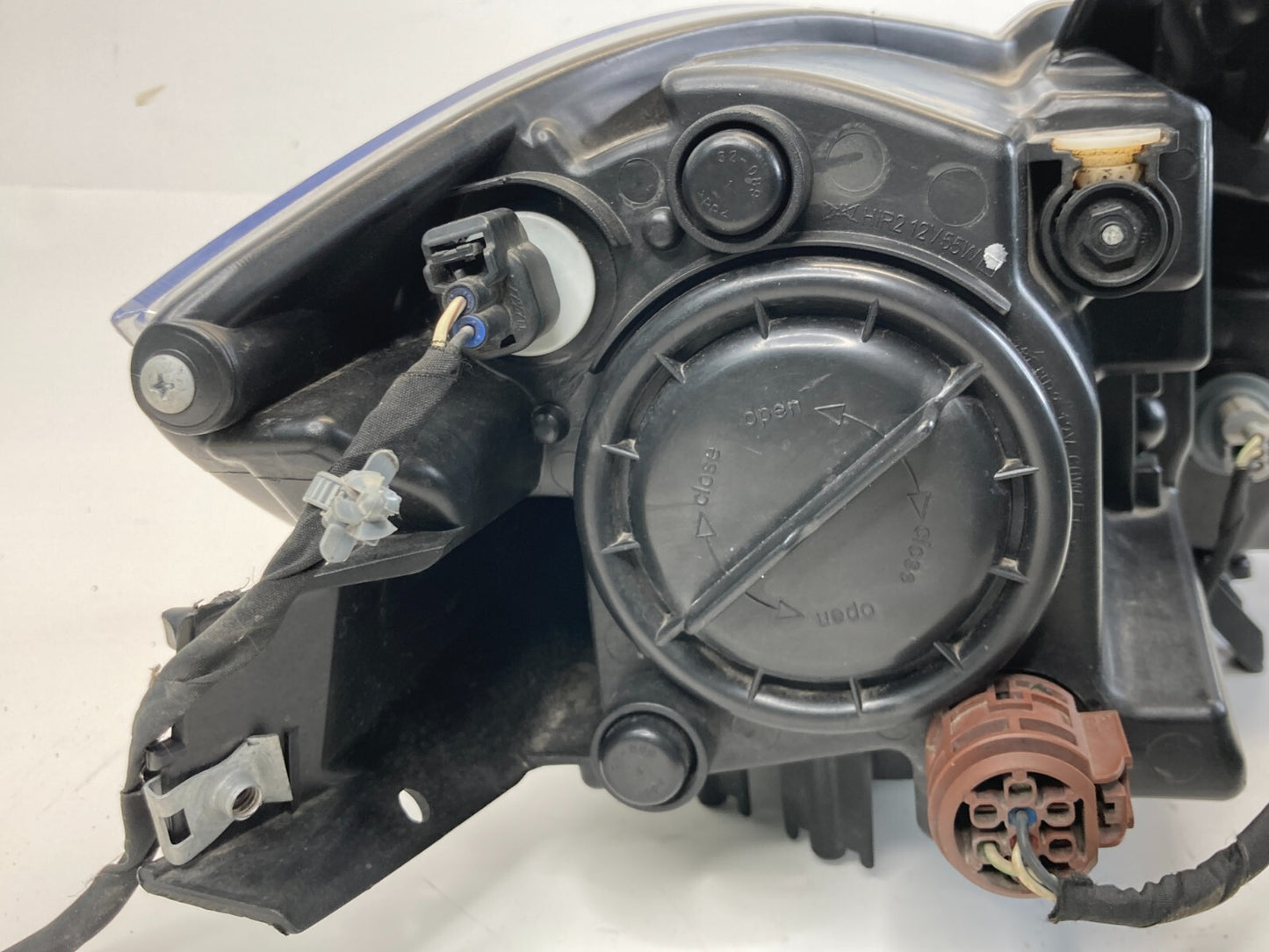 2013-2016 Dodge Dart Sedan Left Driver Headlight Headlamp Halogen Aftermarket