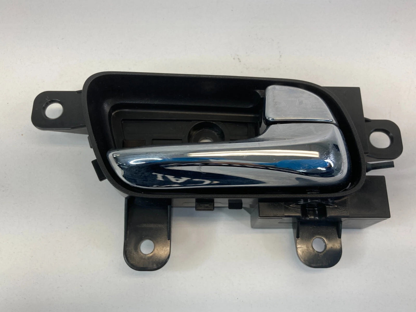 08-13 INFINITI G37x SEDAN FRONT RIGHT PASSENGER SIDE INTERIOR DOOR HANDLE OEM