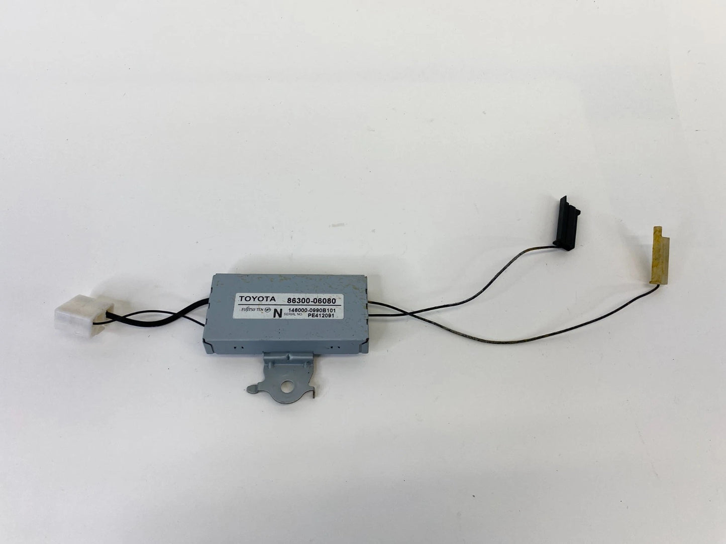 2007-2011 TOYOTA CAMRY ANTENNA AMPLIFIER RECEIVER MODULE 86300-06080 OEM