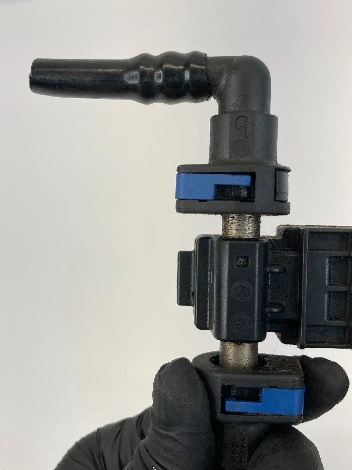 13 14 15 16 17 18 19 CADILLAC XTS 3.6L V6 FUEL SENSOR CONNECTOR A2C53390019 OEM