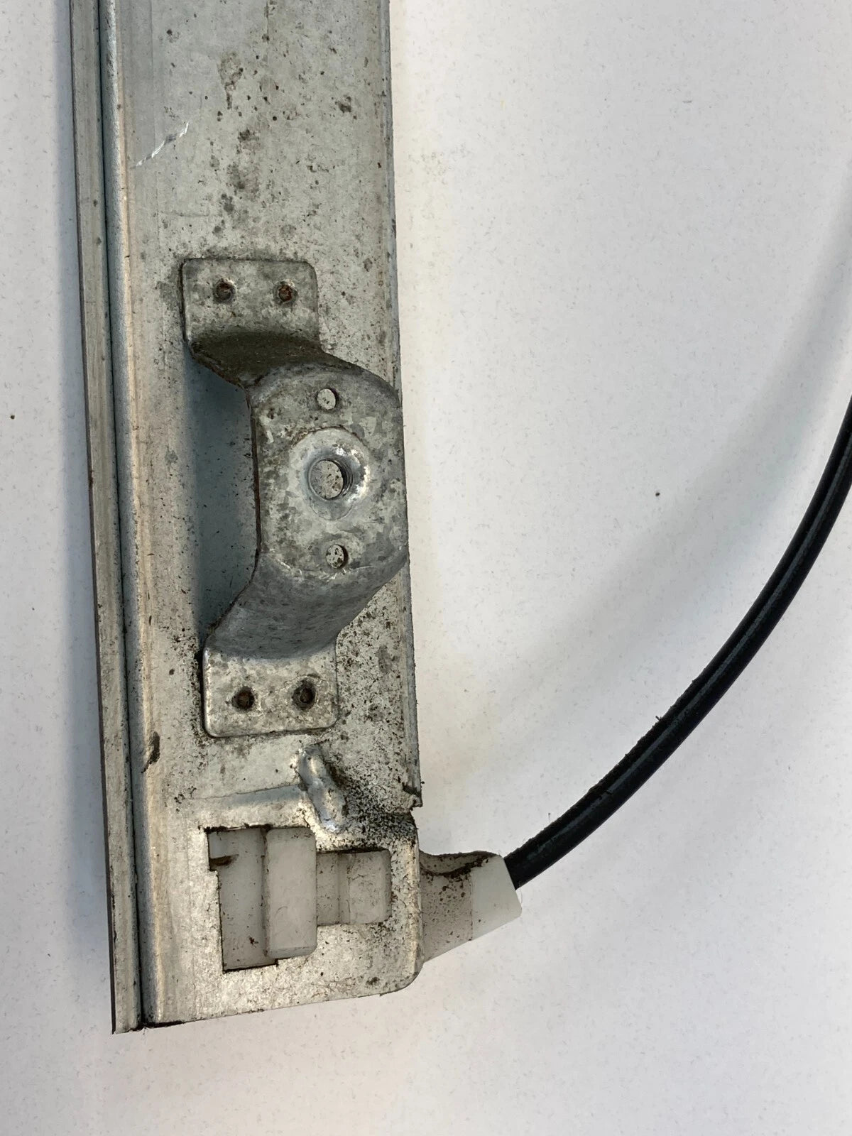 04-12 MITSUBISHI GALANT REAR LEFT DOOR WINDOW MOTOR & REGULATOR AY262100-1981
