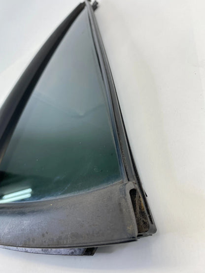 2001-2007 TOYOTA SEQUOIA REAR RIGHT DOOR QUARTER WINDOW GLASS FIXED 68188-0C010