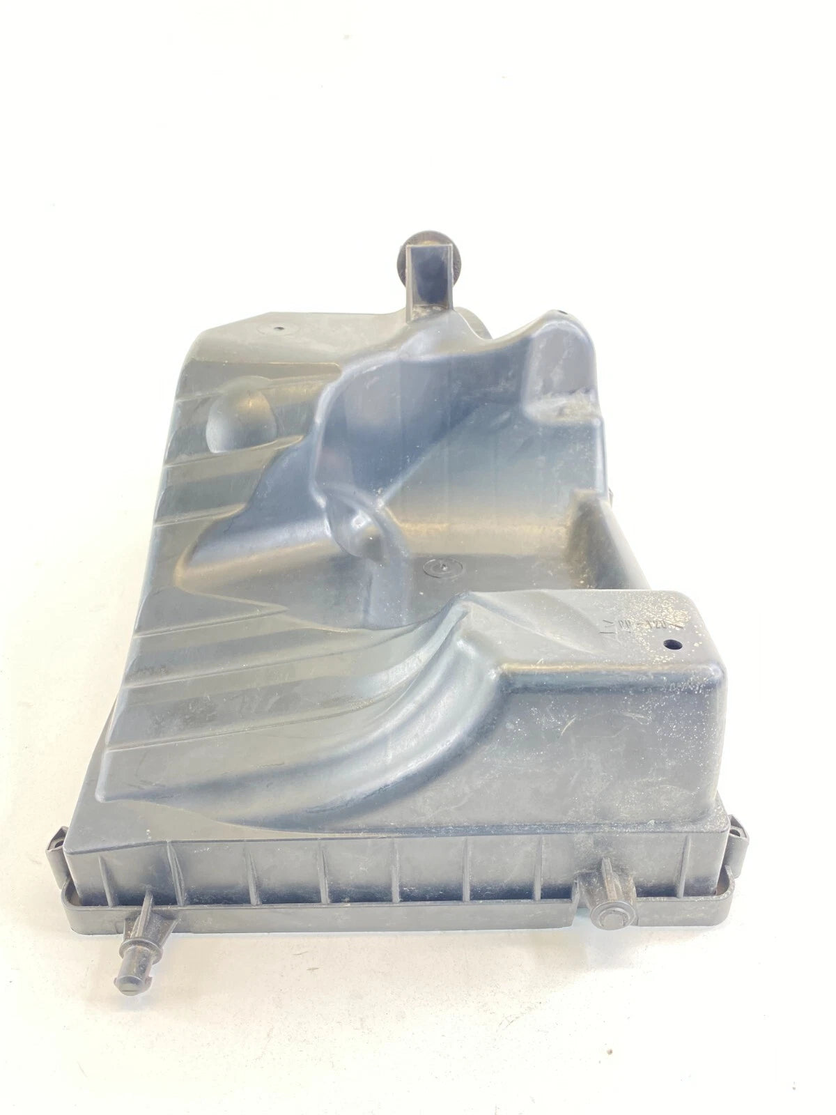 2008 2009 SATURN ASTRA 1.8L AIR INTAKE FILTER CLEANER BOX LOWER COVER HOUSING
