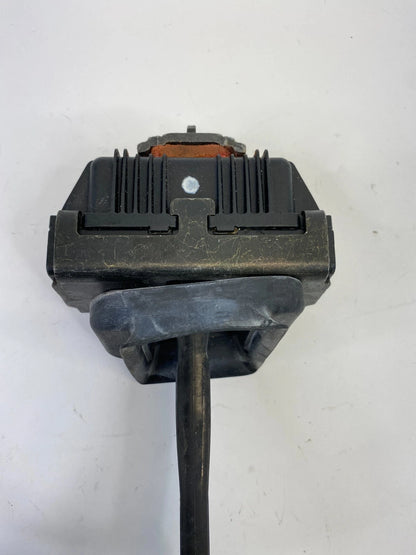 2004-2007 BMW 530I FRONT RIGHT PASSENGER SIDE DOOR CHECK STOPPER DETENT OEM