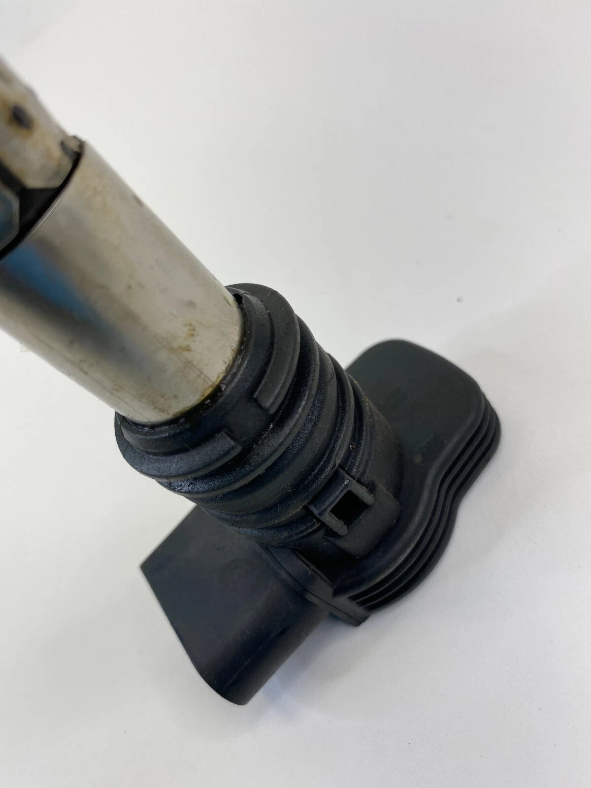 00-05 VOLKSWAGEN PASSAT 01-05 JETTA 1.8L L4 AT IGNITION COIL IGNITER 06B905115R