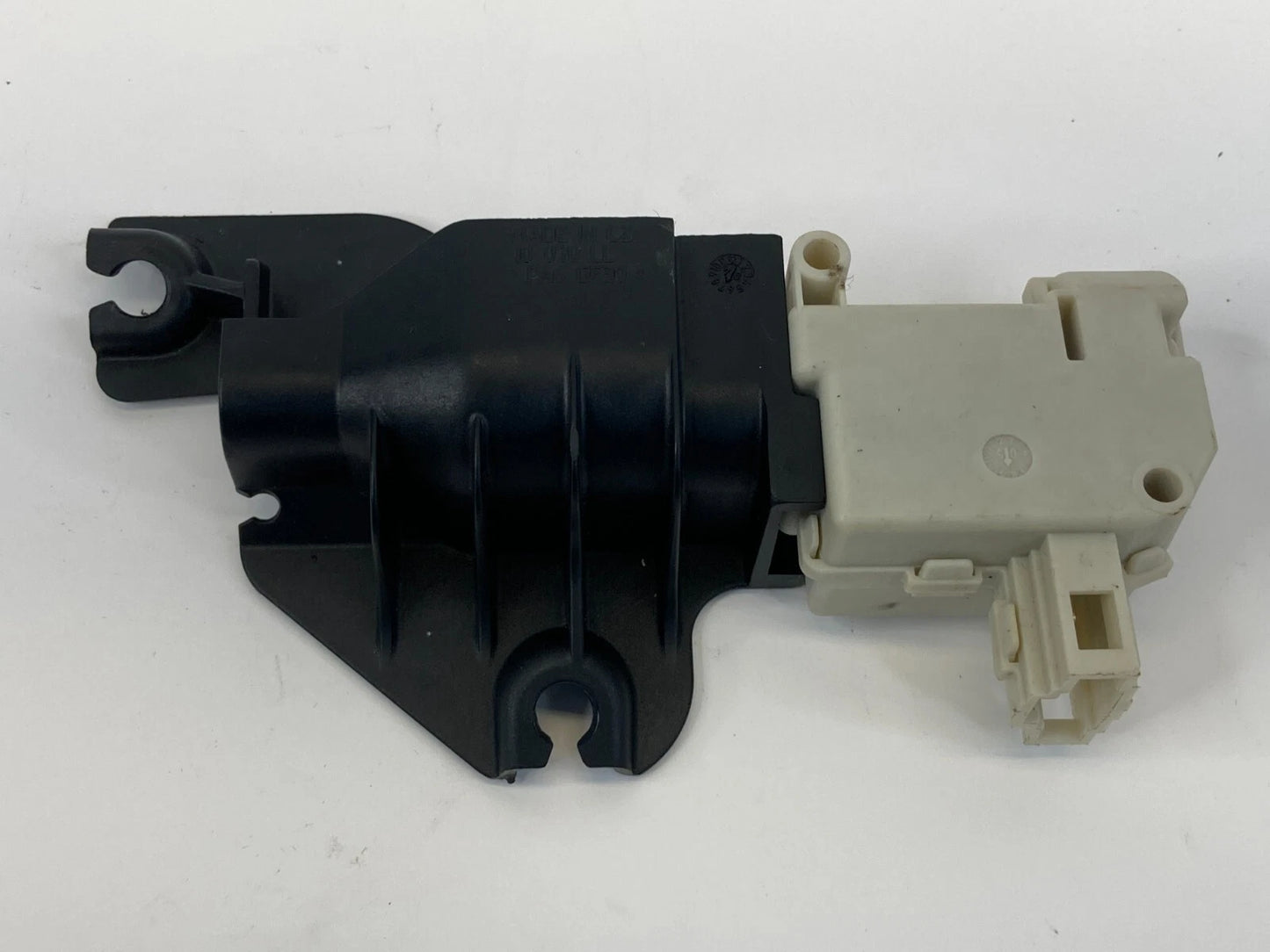 05-11 AUDI A6 QUATTRO GLOVE BOX DOOR RELEASE ACTUATOR MOTOR UNIT 3B0959782A OEM