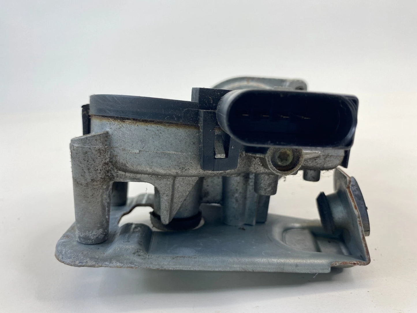 2004-2009 MAZDA3 MAZDA 3 WIPER MOTOR FRONT WINDSHIELD WIPER MOTOR BN8V-6737XA