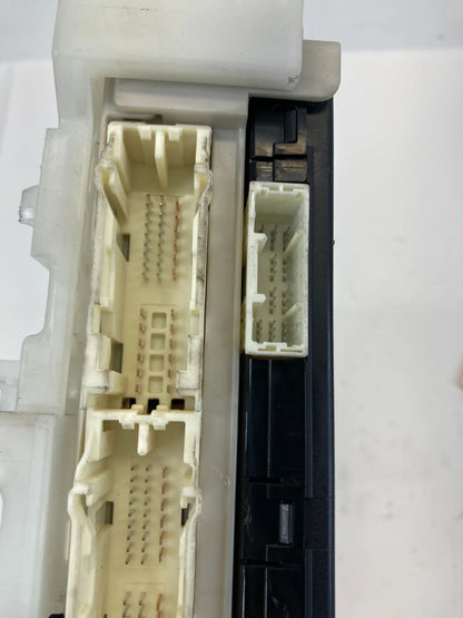 2010 2011 TOYOTA PRIUS 1.8L AT MULTIPLEX NETWORK BODY CONTROL MODULE 89221-47120