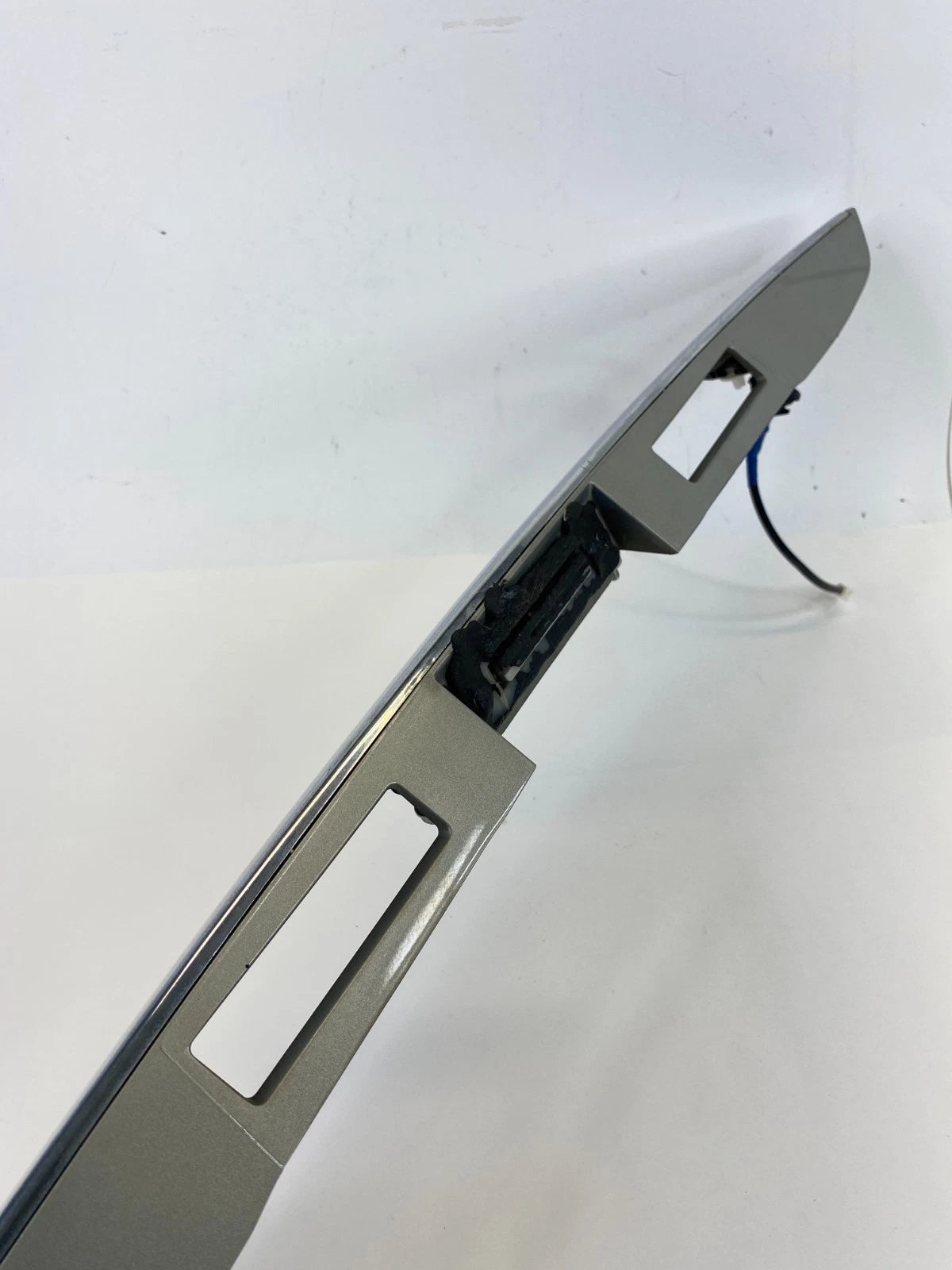 2007-2009 LEXUS RX350 LIFGATE LICENSE PLATE BEZEL TRIM MOLDING 76811-0E010 OEM