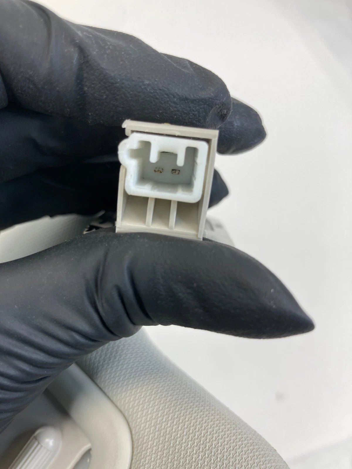 2014-2018 MAZDA 3 SUN VISOR SHADE PAIR SET DRIVER & PASSENGER SIDES GRAY OEM