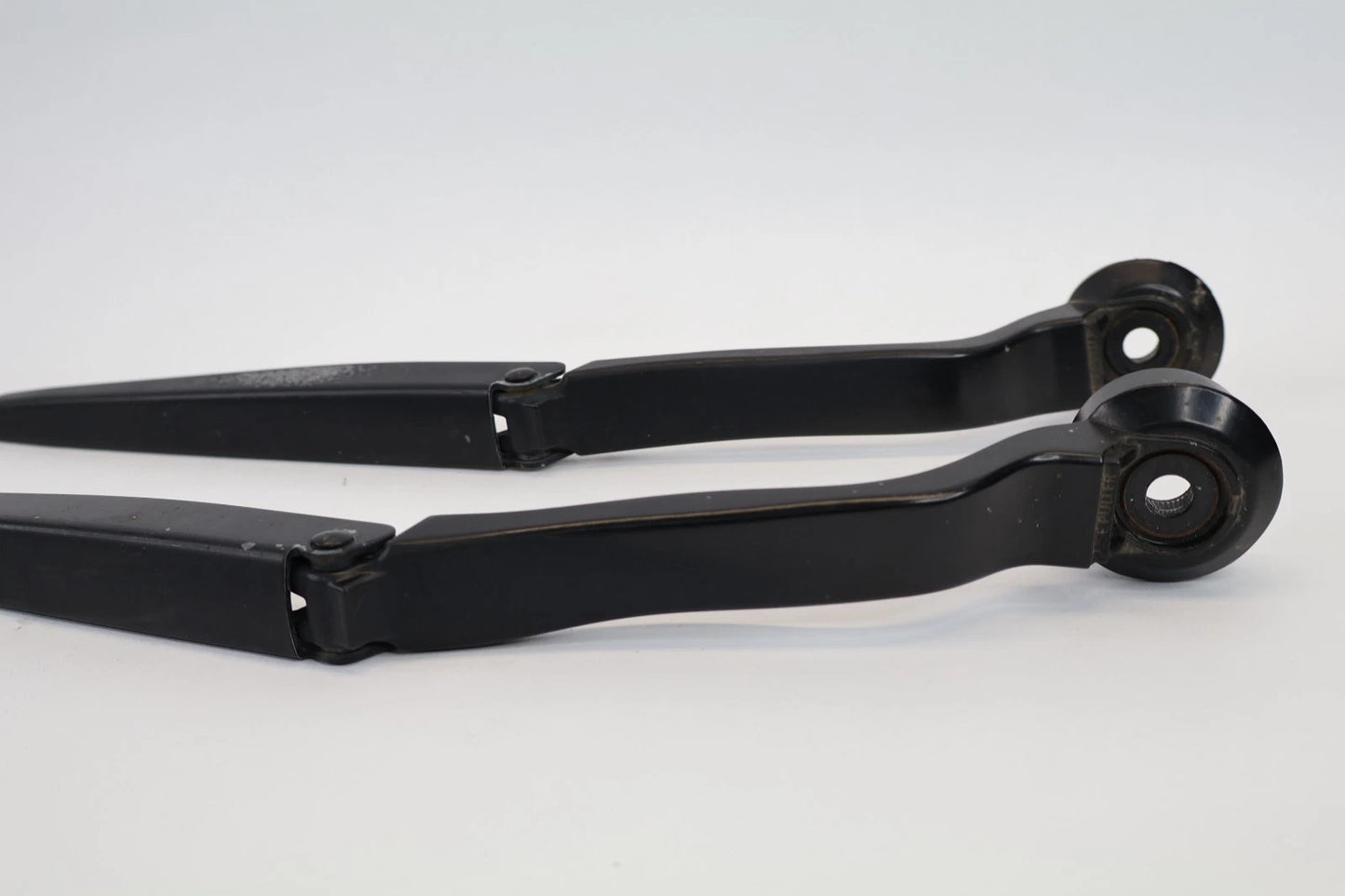 2013-2019 FORD ESCAPE FRONT WINDSHIELD WIPER ARM LEFT & RIGHT CJ54-17C495-AE OEM