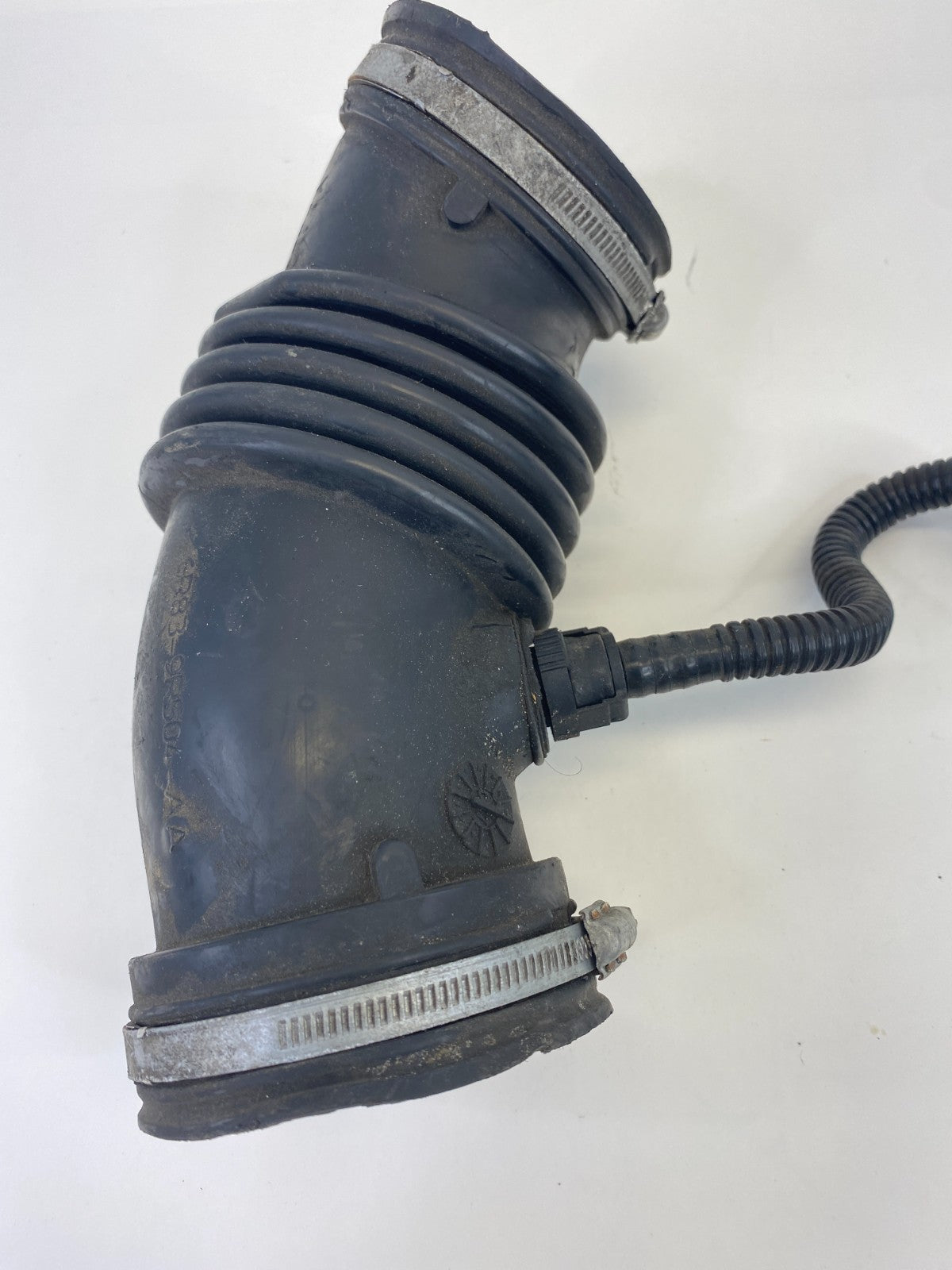 09-11 Jaguar XF 4.2L RWD Air Intake Cleaner Hose Pipe Duct Tube 6R839R504AA OEM