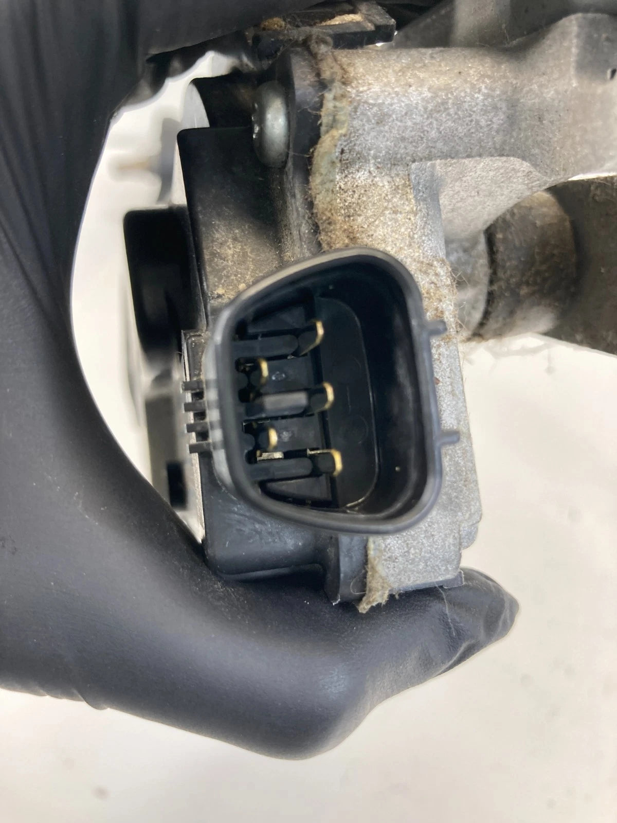 05-15 TOYOTA TACOMA FRONT WINDSHIELD WIPER MOTOR & LINKAGE ASSY 85110-04040 OEM