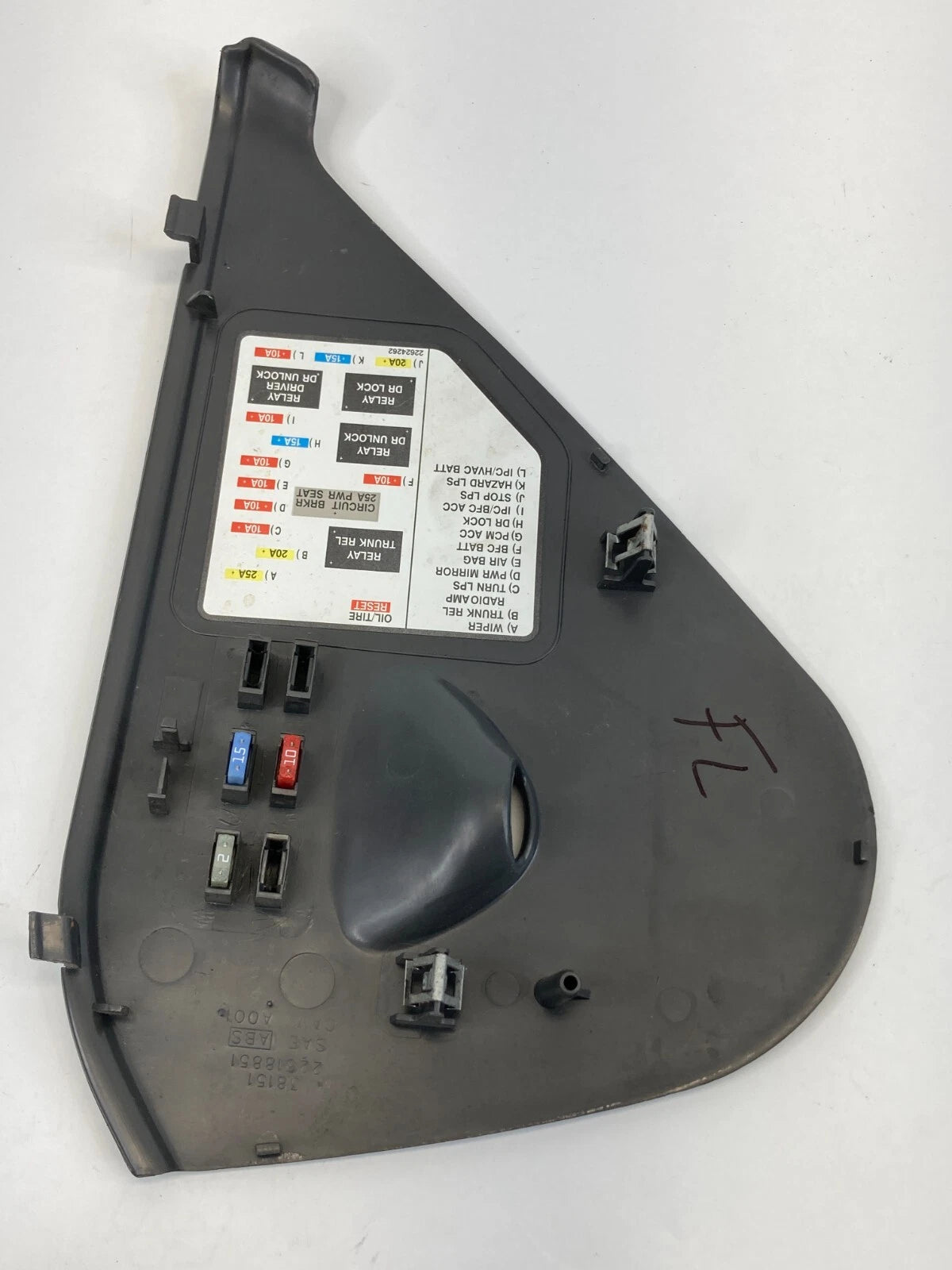 2001-2005 PONTIAC GRAND AM DASHBOARD LEFT SIDE END CAP FUSE BOX COVER 22624262