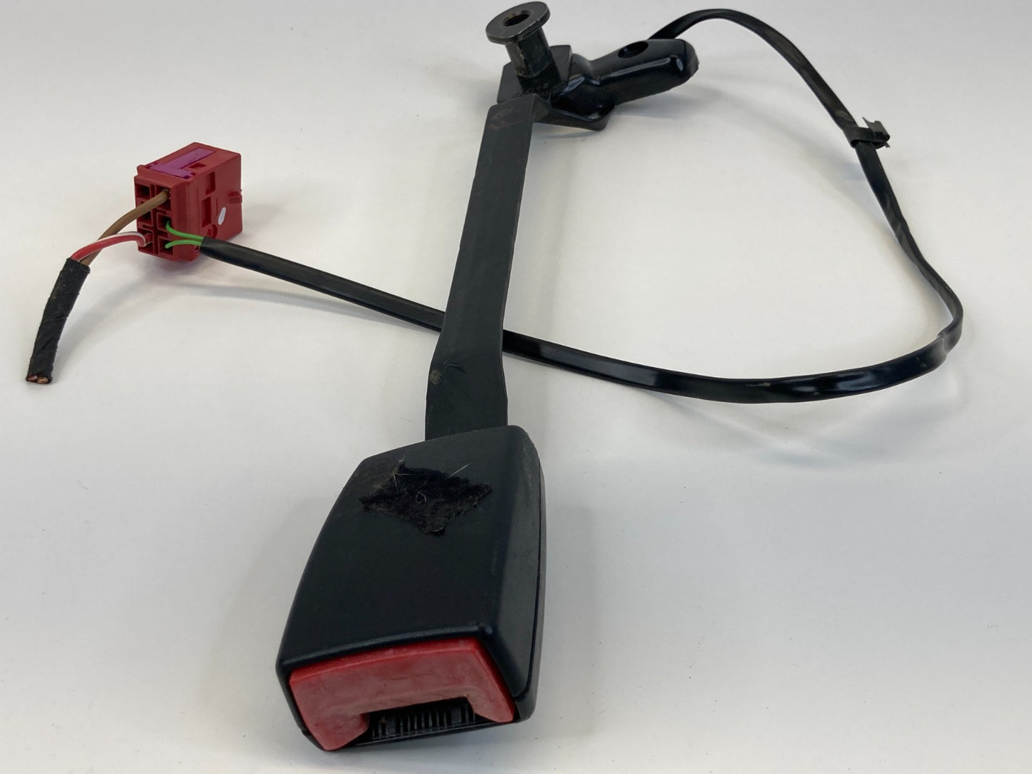 1998-2004 Audi A6 Quattro Front Right Side Seat Belt Buckle 4B0857756F OEM