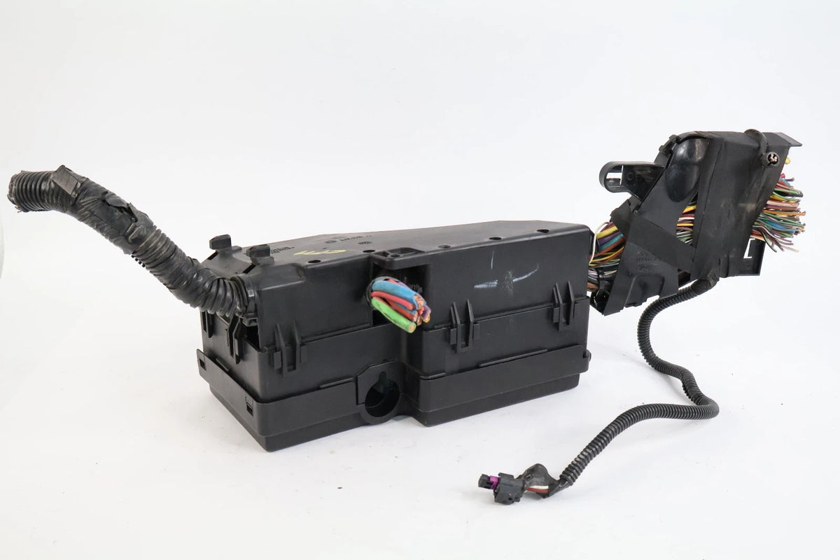 2013-2016 FORD ESCAPE 1.6L L4 ENGINE COMPARTMENT FUSE BOX RELAY JUNCTION BLOCK