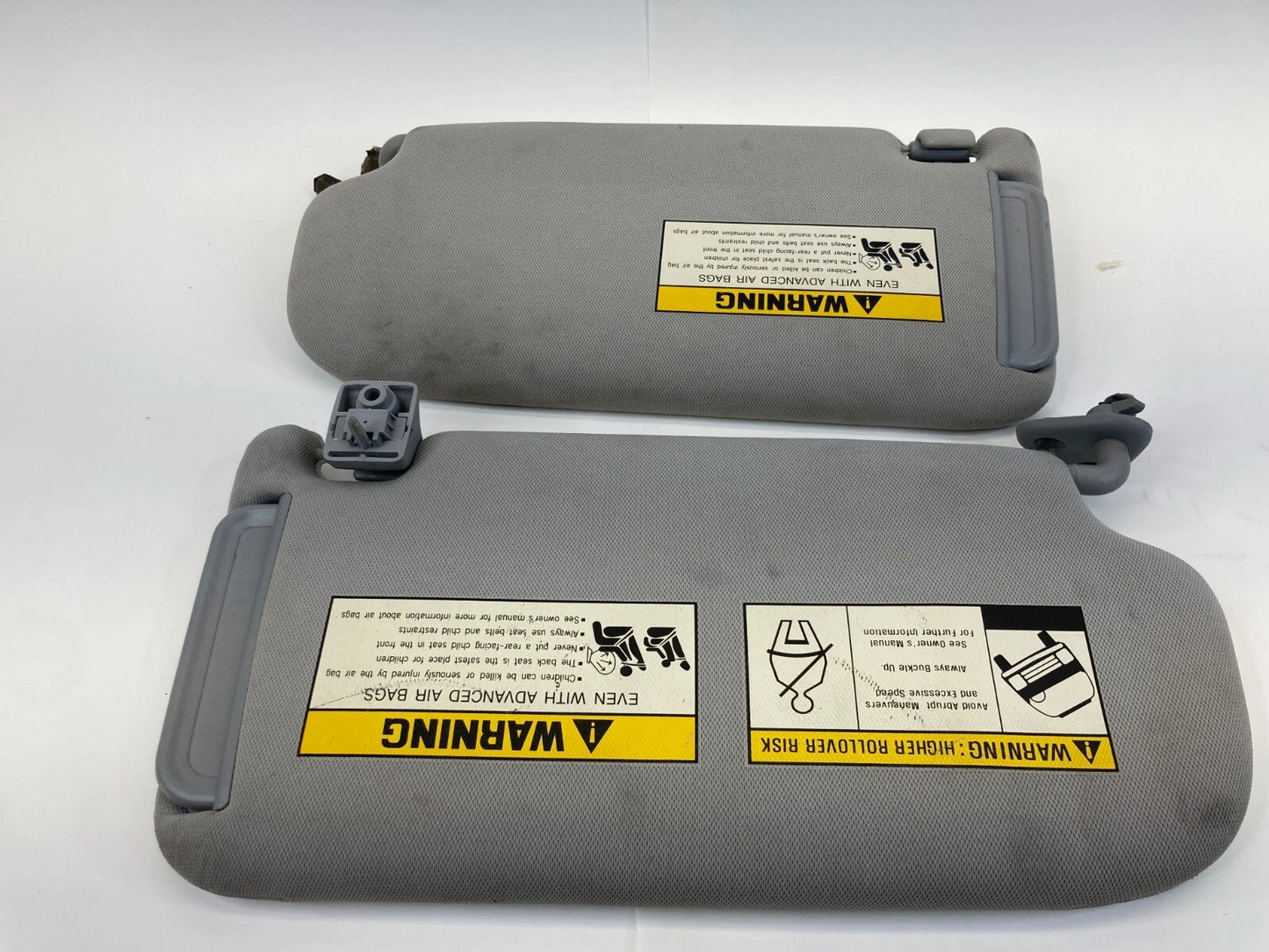 06-09 HYUNDAI TUCSON DRIVER & PASSENGER SUNVISOR SUN VISOR PAIR SET TRIM OEM