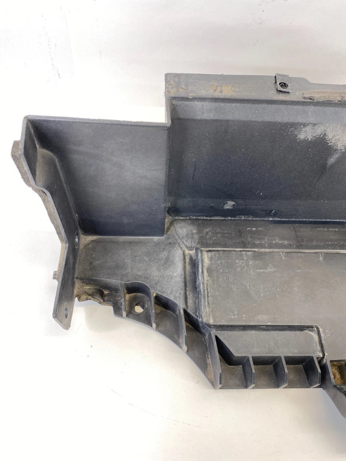 2003-2007 CADILLAC CTS 3.6L V6 A/T BATTERY SUPPORT TRAY ASSEMBLY 25783790 OEM