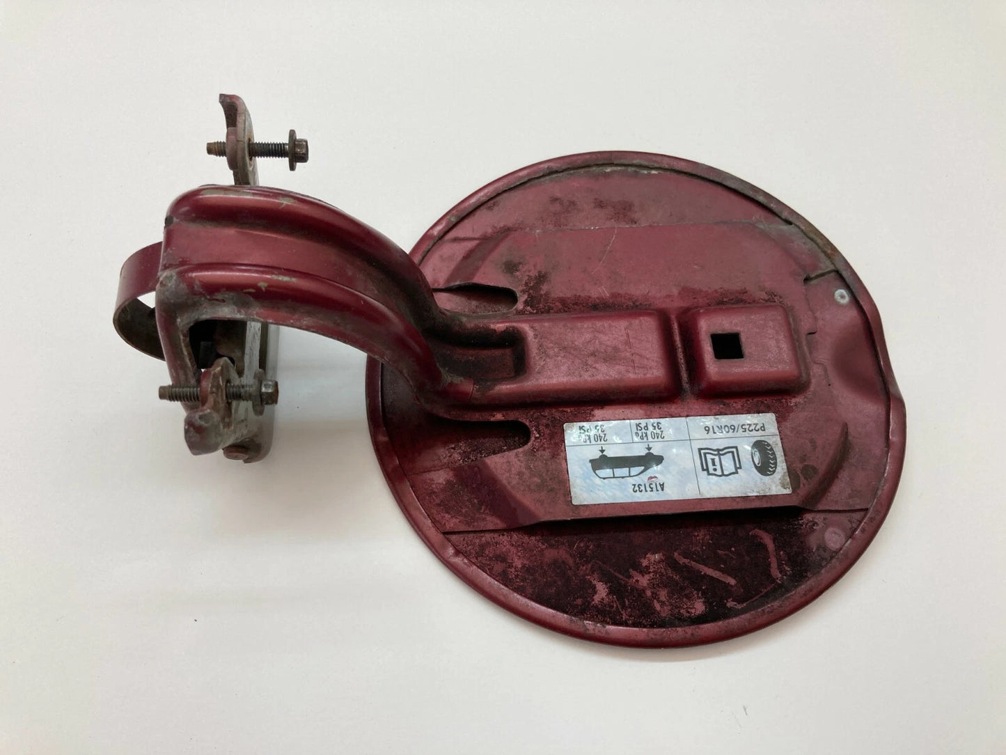 04-07 FORD FREESTAR FUEL FILLER GAS TANK DOOR LID COVER MATADOR RED METALLIC OEM
