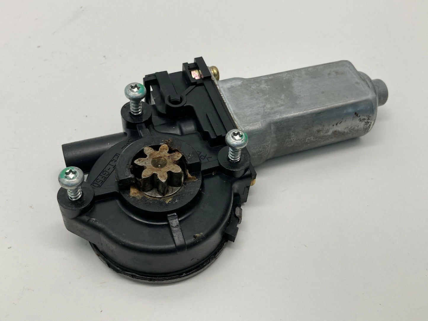 99 00 01 CHRYSLER LHS 01-04 CONCORDE FRONT RIGHT SIDE WINDOW MOTOR AY062100-8077