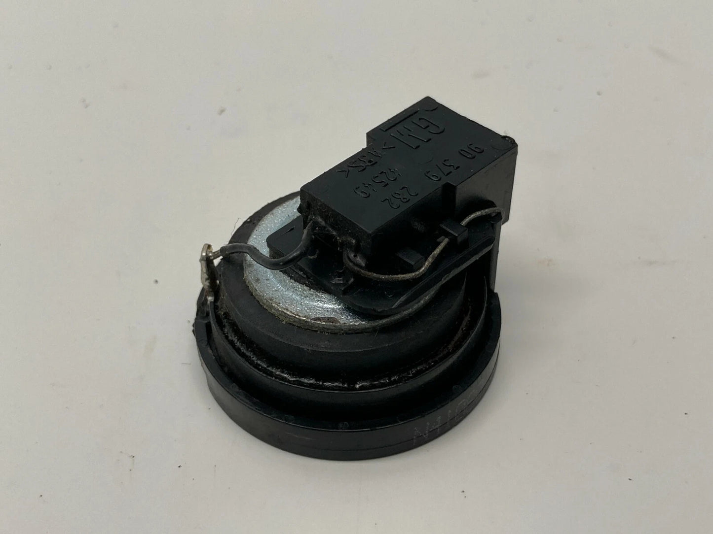 01-05 SATURN L300 SERIES FRONT RIGHT PASSENGER SIDE DOOR TWEETER 90379282 OEM