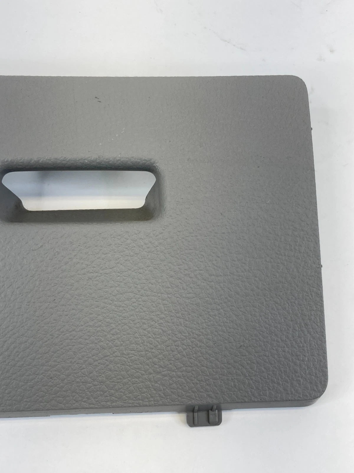 2011-2017 NISSAN QUEST INTERIOR FUSE RELAY BOX COVER LID TRIM 68964-1JA0A OEM