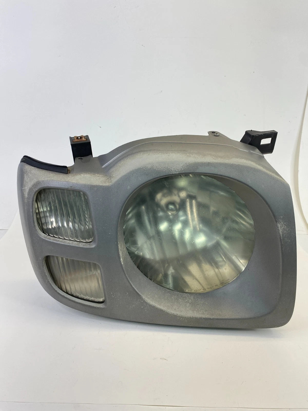 2002-2004 Nissan Xterra FRONT RIGHT PASSENGER SIDE HEADLIGHT HEADLAMP OEM